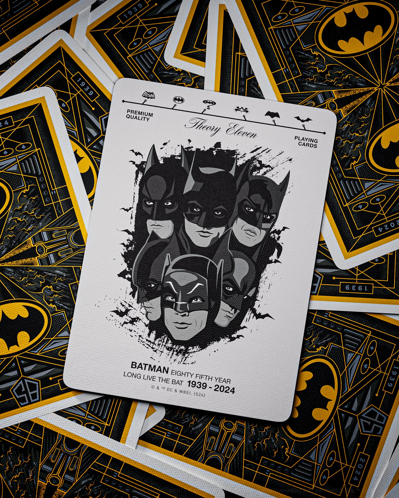 Batman 85th Anniversary Playing Cards – image 11
