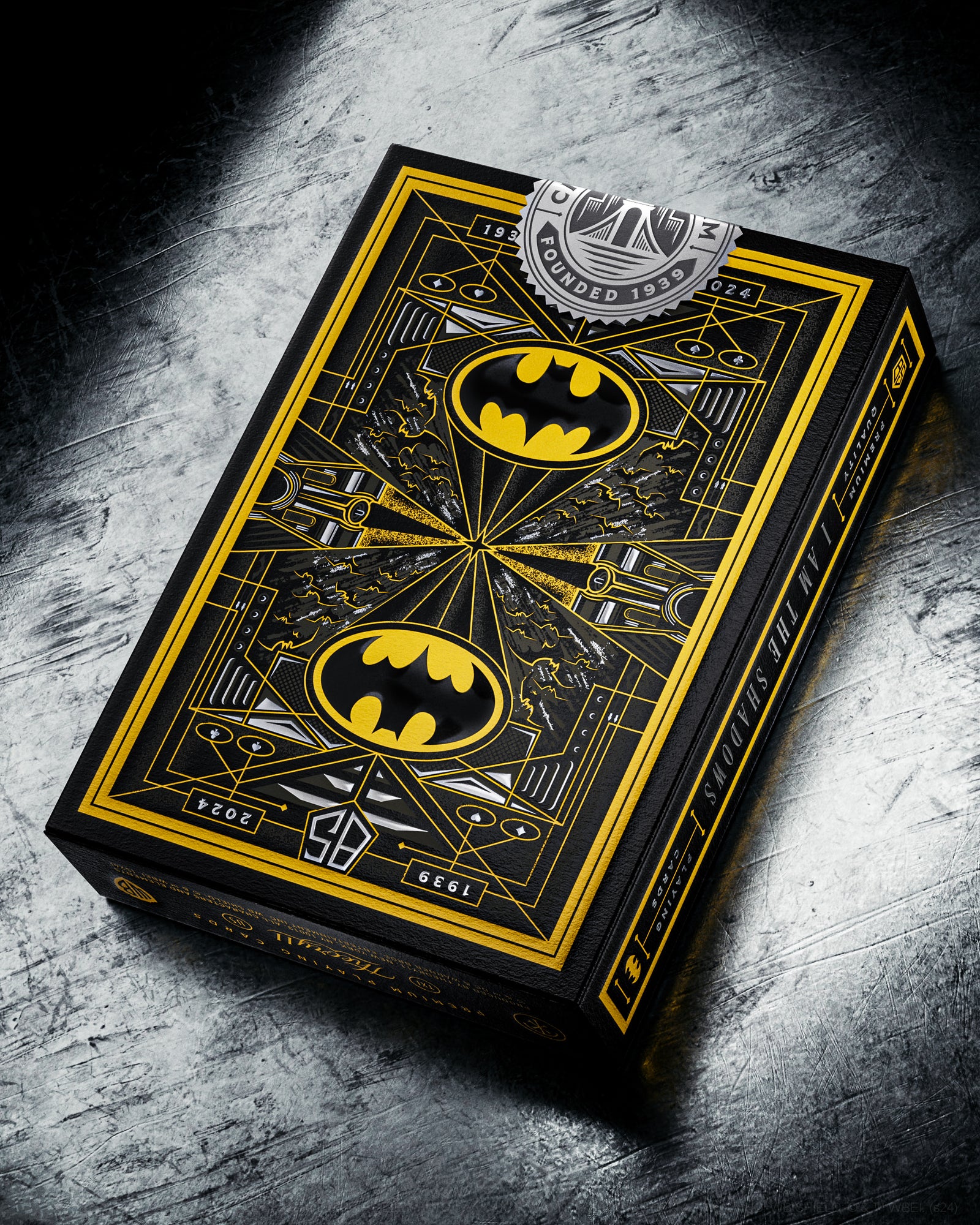 Batman 85th Anniversary Playing Cards – image 8